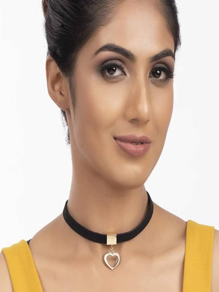 Black Faux Leather With Metal Heart Pendant Choker Necklace : ASK0121N008