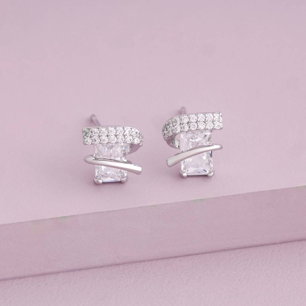 White - Plated Casual Wear Trendy Zircon Earring - 466997 : 466998