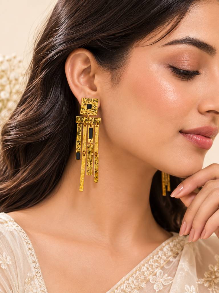 Hammered Gold Black Stone Dangle Earrings : AN-LJ-GO-0078-DE