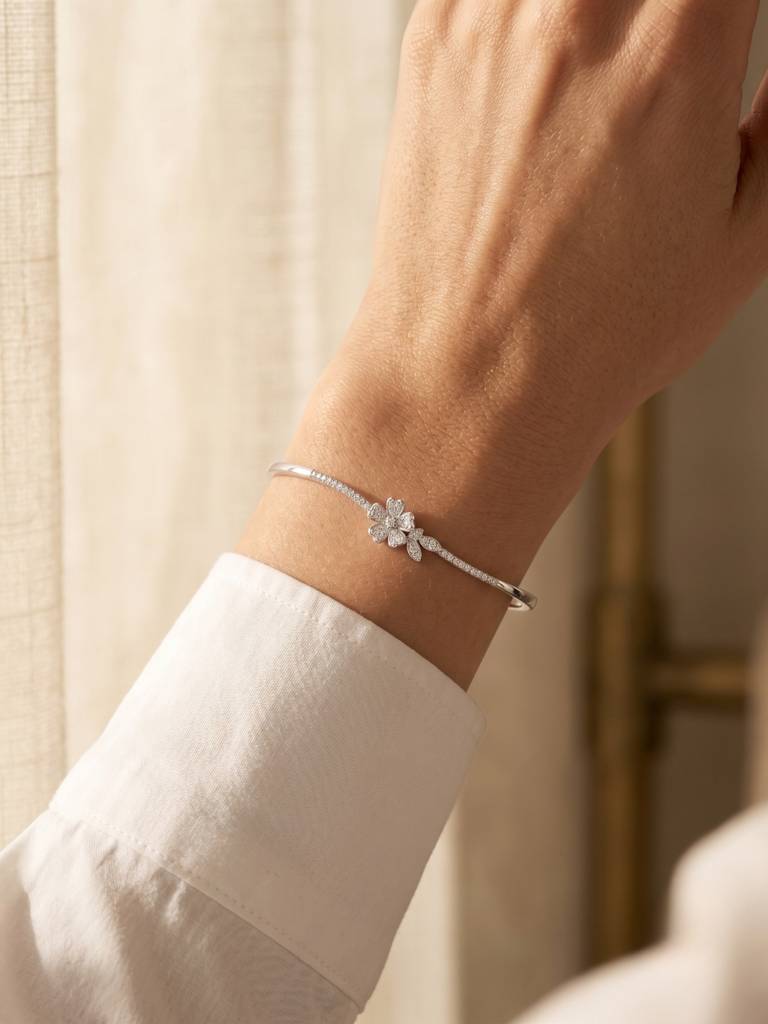 92.5 Sterling Silver Bloom Grace Floral Bracelet For Women : BR-6