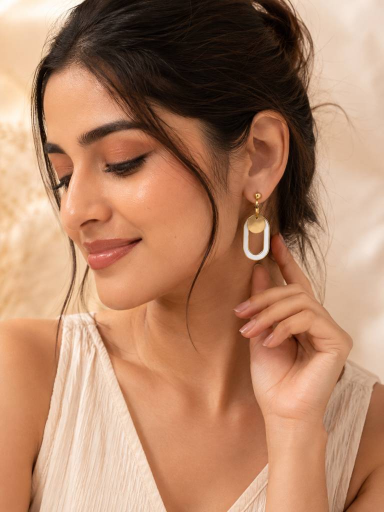 Minimal Geometric Gold Drop Earrings : AN-LJ-GO-0081-DE