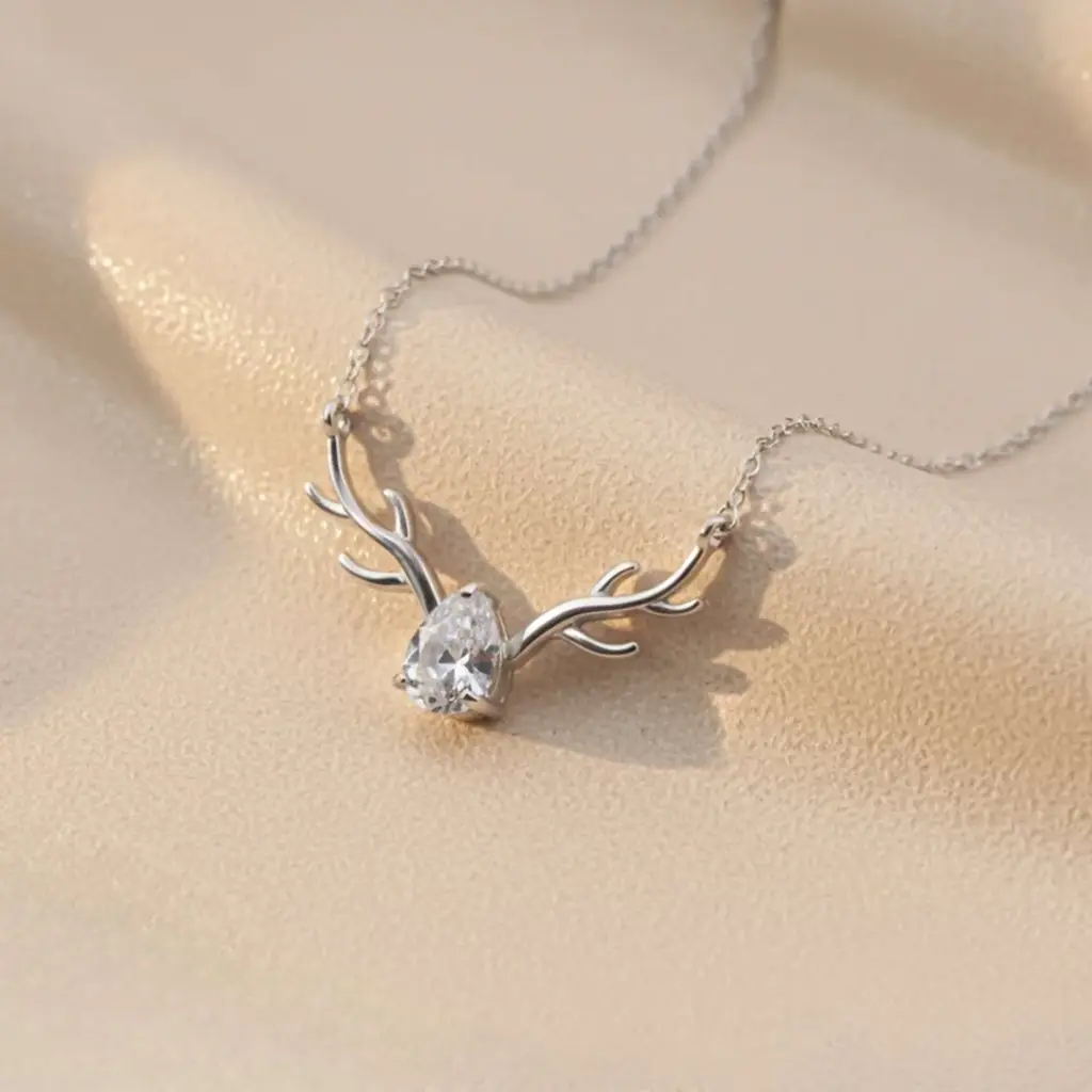GYPSY&SONS 『VMC Deer Necklace』未使用　美品　人気 ZALKARI Silver Deer Theme Round Blue Sapphire Necklace · Eternz