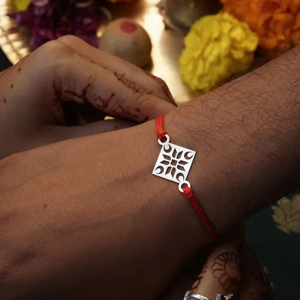 Silver Laser Cut Rakhi : 18841751