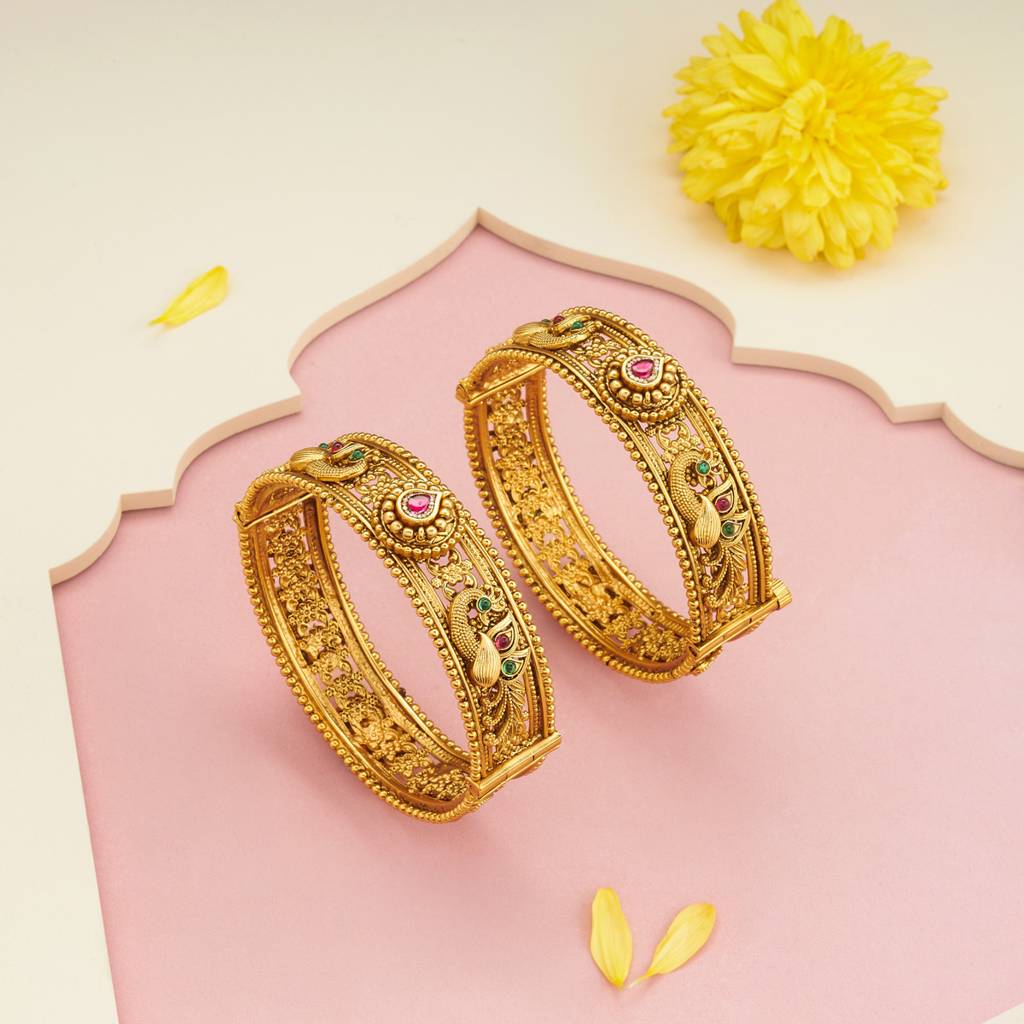 ZARIIN Ancestral Grace Bangle · Eternz