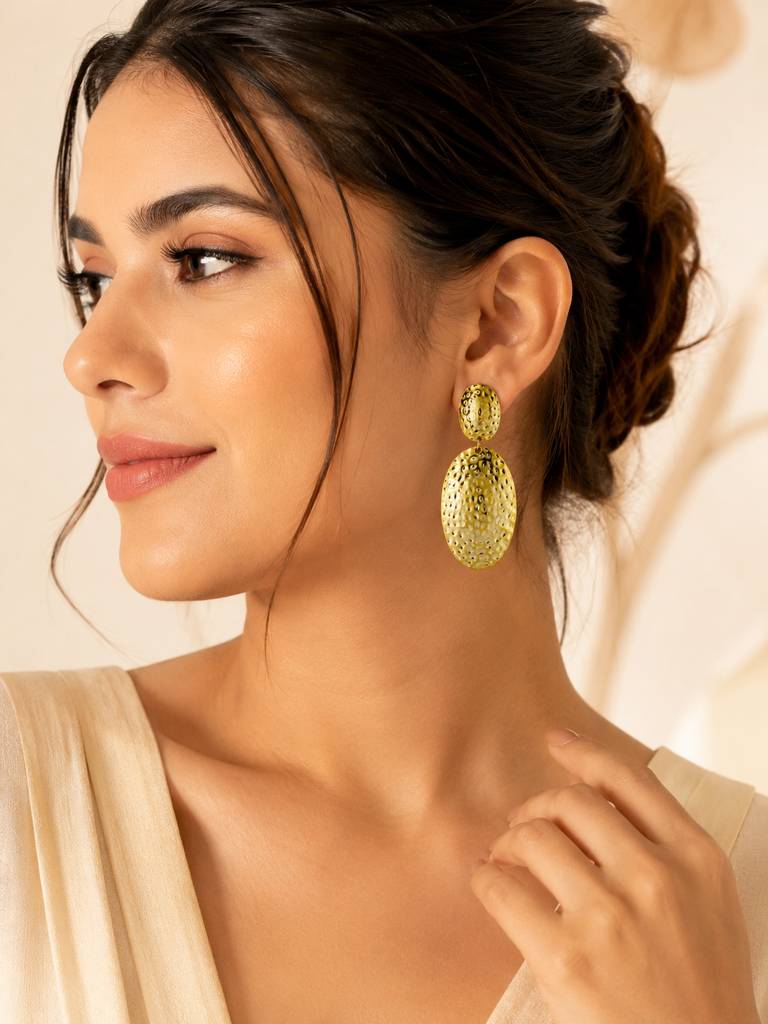 Textured Gold Oval Statement Earrings : AN-LJ-GO-0090-DE