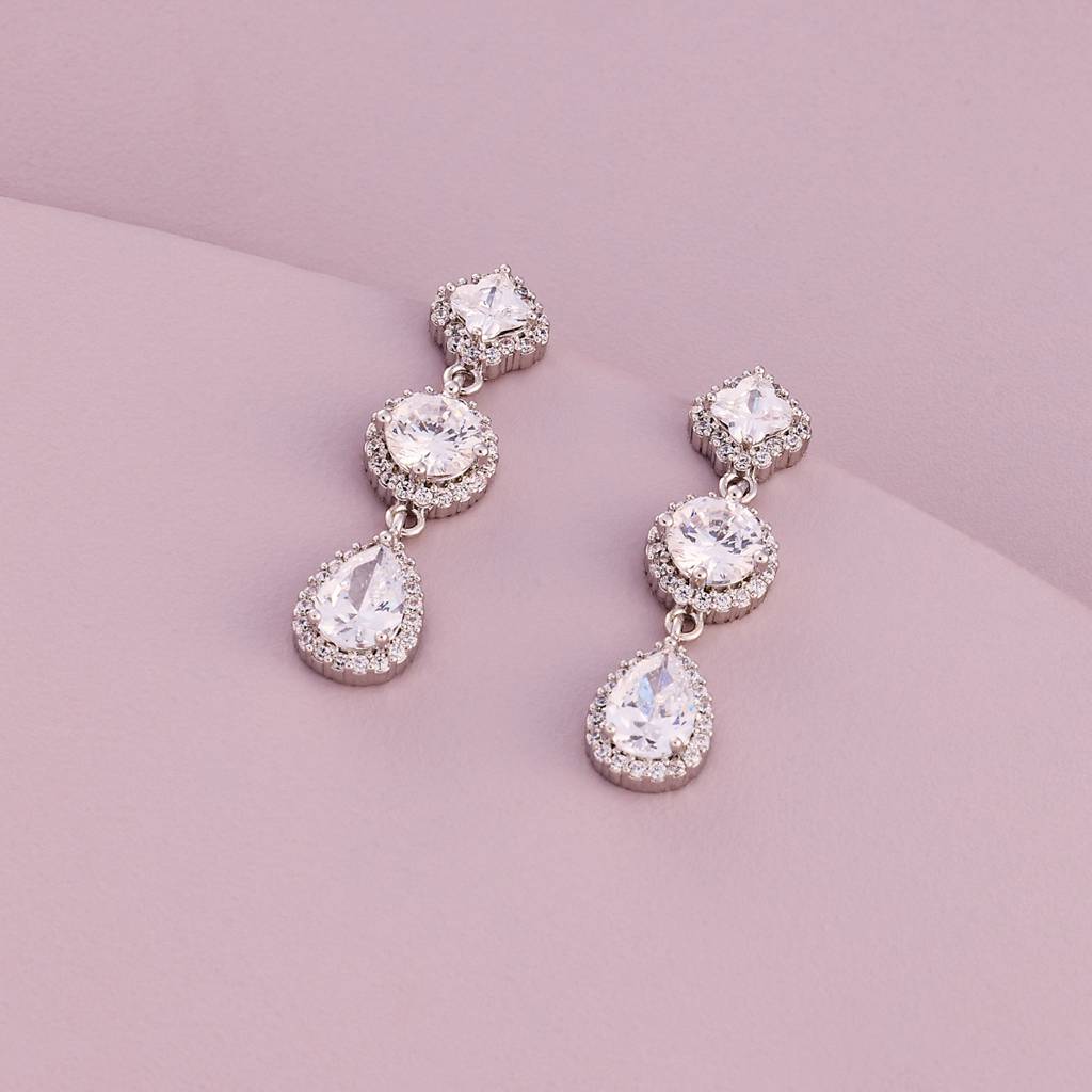 White - Plated Casual Wear Trendy Zircon Earring - 467015 : 467016