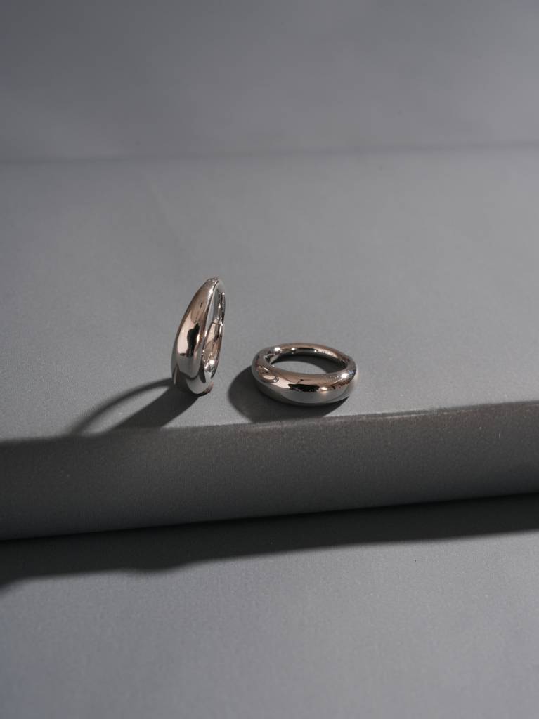 Core Hoop Earring : Z-MN-ER-017