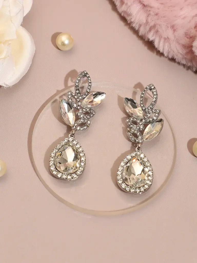 Guadalupe Designer Stone Party Drop Earring For Women : SOHEAR3333