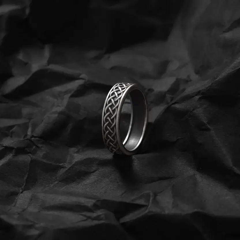 Knotty Sophisticated Ring : ZV-RNG-KNT-005-C