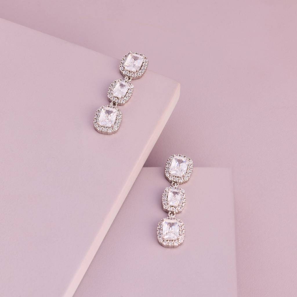 White - Plated Casual Wear Trendy Zircon Earring - 467009 : 467010