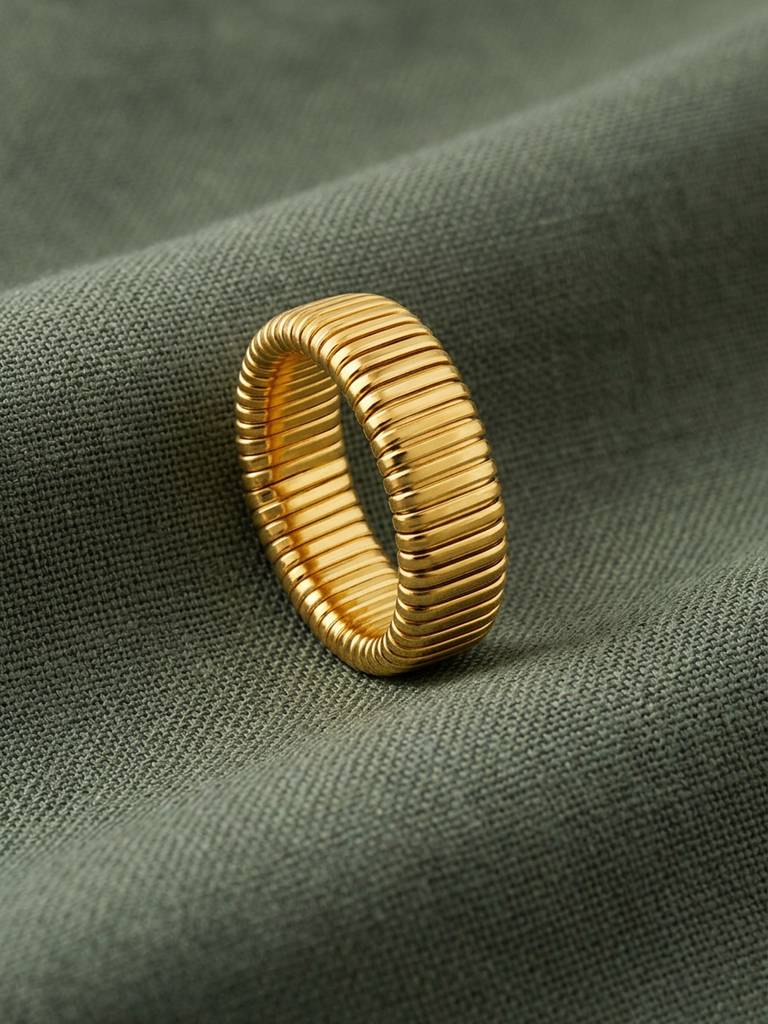 18K Gold Plated Twist Band Ring Stainless Steel Waterproof & Anti-Tarnish : R14ASSS7G