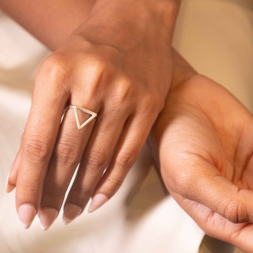 Shyle Adya Carved Trikon Ring · Eternz