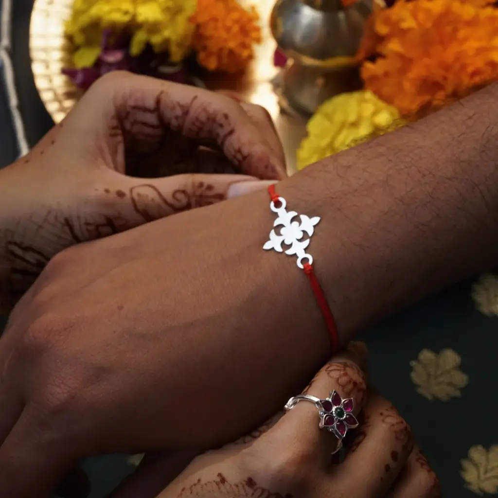 Silver Laser Cut Rakhi : 15828119