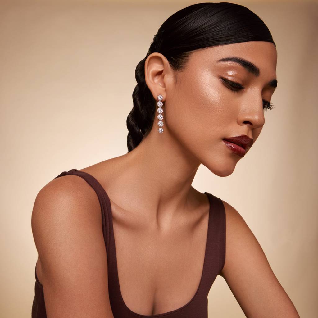 White - Plated Casual Wear Trendy Zircon Earring - 466896 : 466897