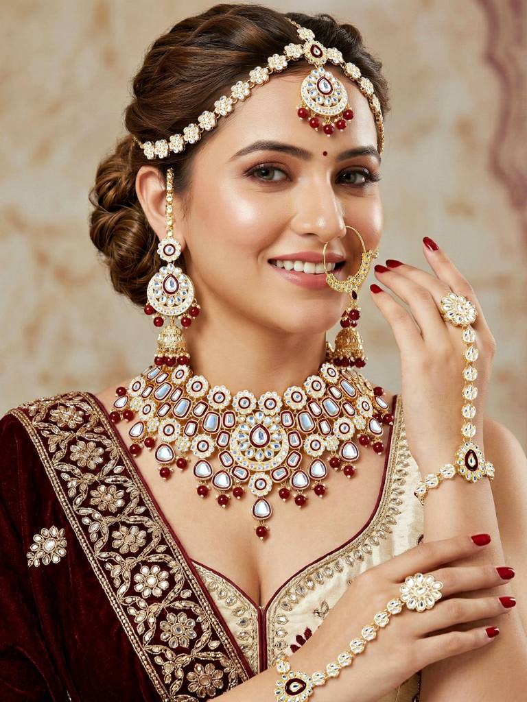 Bridal Kundan Jewellery Set With Hathphool & Nath : 2541-IZK-554-M