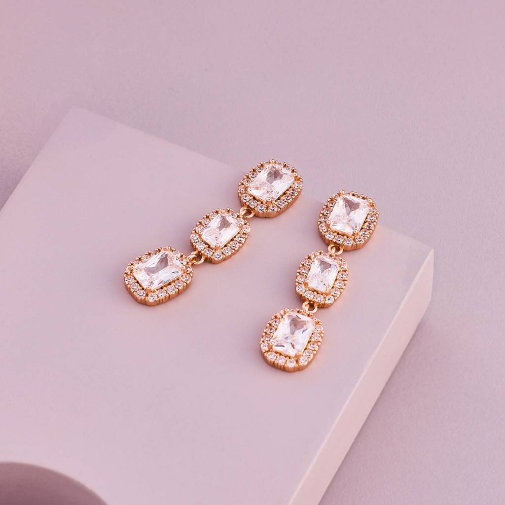 White - Plated Casual Wear Trendy Zircon Earring - 467009 : 467011