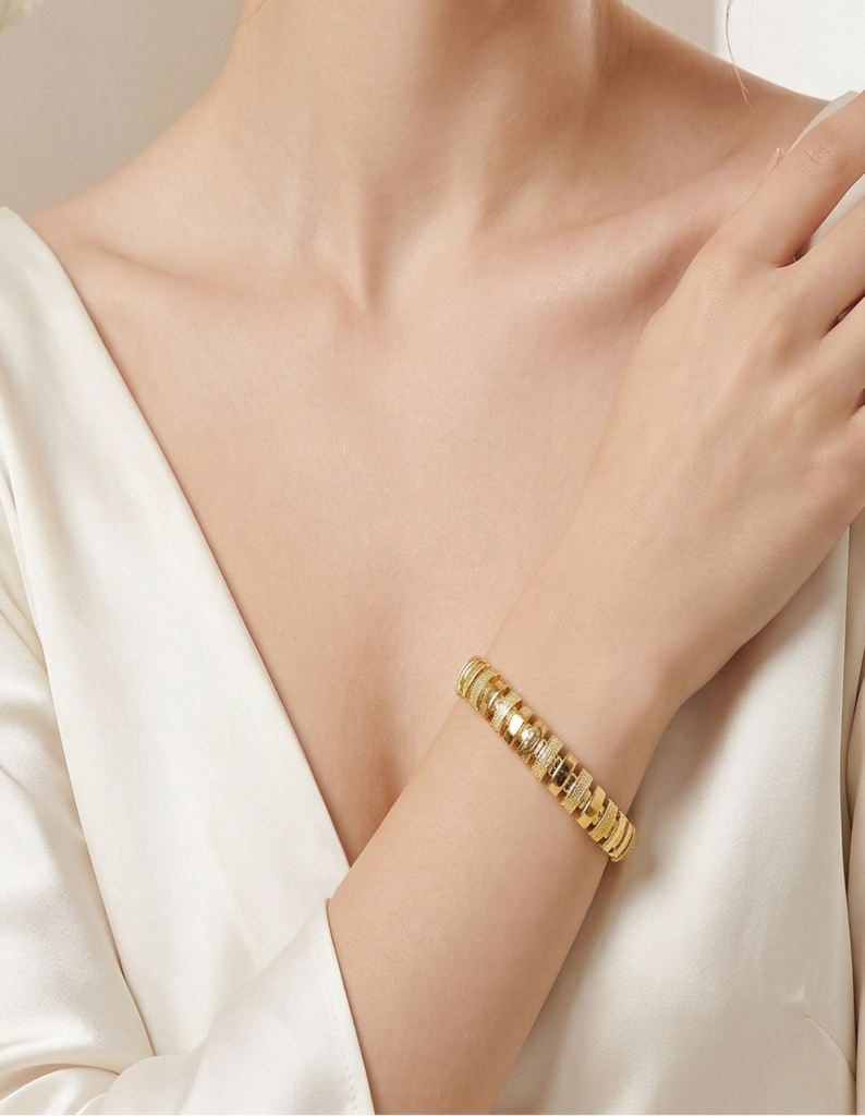 Betty Stainless Steel Bracelet : KBR332
