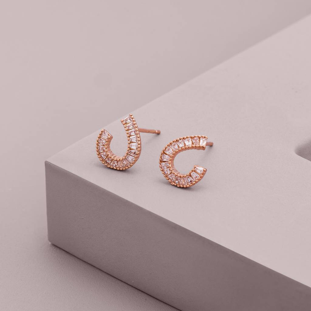 White - Plated Casual Wear Trendy Zircon Earring - 466988 : 466990