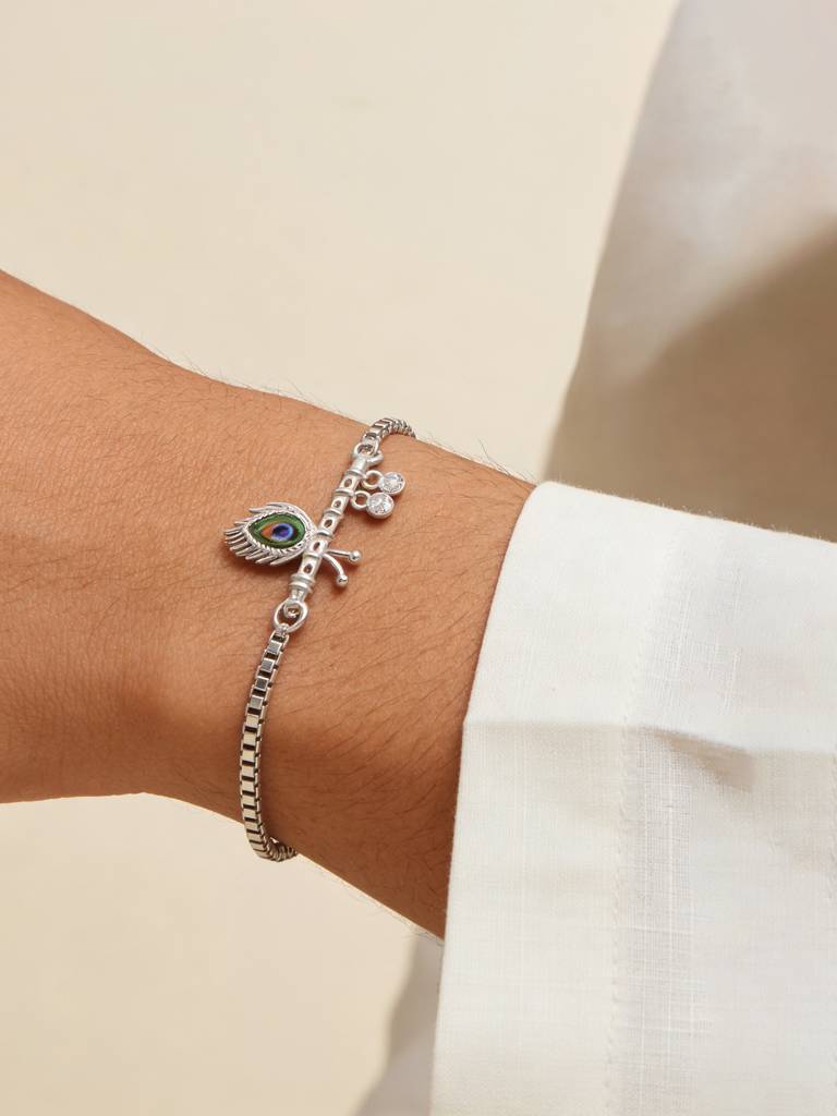 Divine Flute Dangle Silver Bracelet : IMLB4008