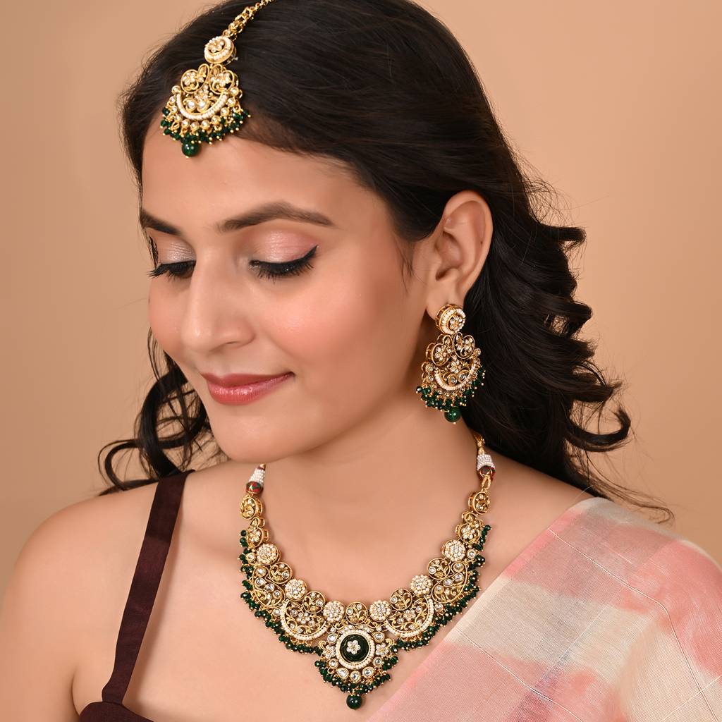Kundan Opulance Green Cz-Pearl Yellow Gold-Plated Short Necklace Set : 8905124585315