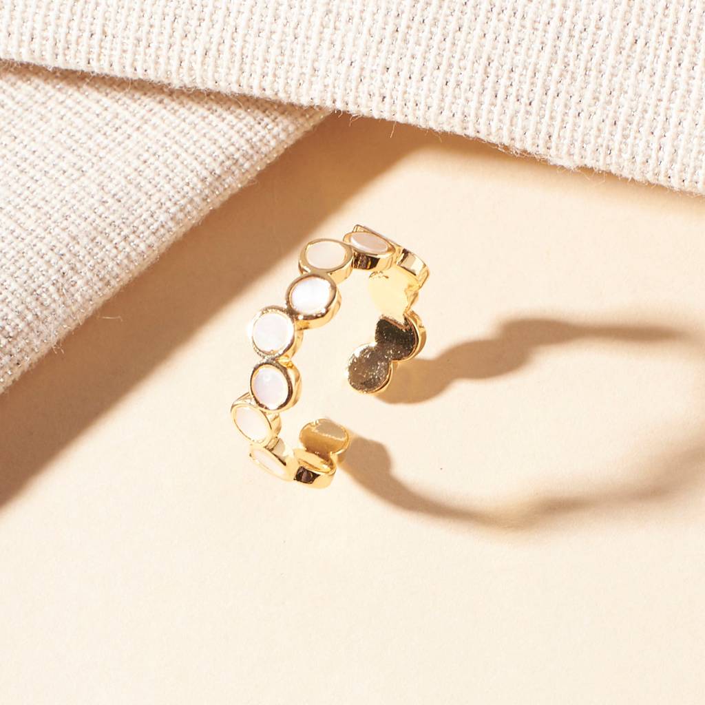 Halo Peachy Opal Gold Ring : RS13538-G