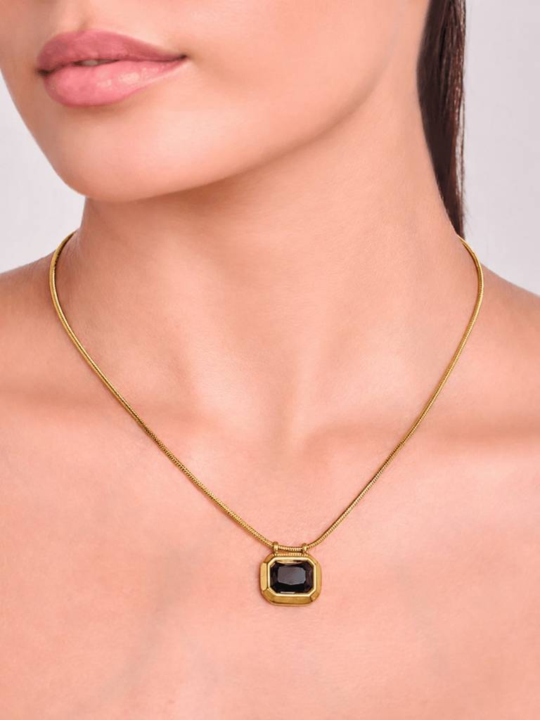 18K Gold Plated Stainless Steel Waterproof & Anti-Tarnish Golden Frame Necklace : N52SJSS0G