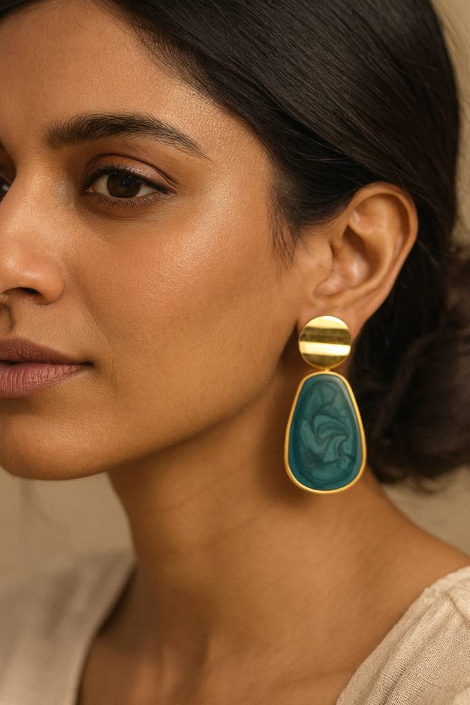 Gold-Tone Teal Stone Drop Earrings : HCE-599-A8040