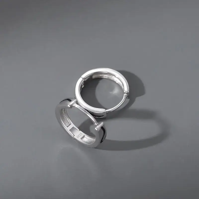Vervain Silver Hoop : ME2C0248