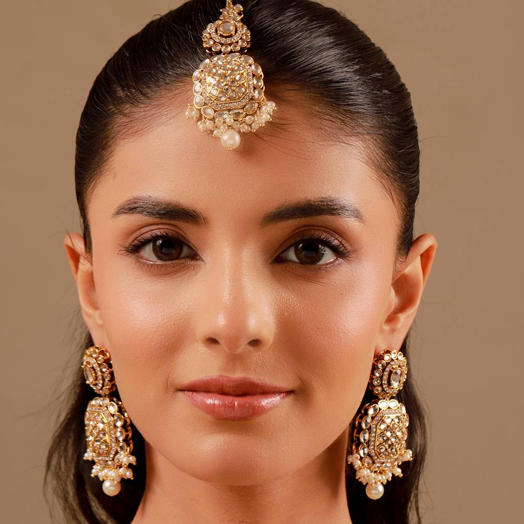 Kundan Opulance White Smoke Cz-Pearl Yellow Gold-Plated Dangler Set : 8905124585339