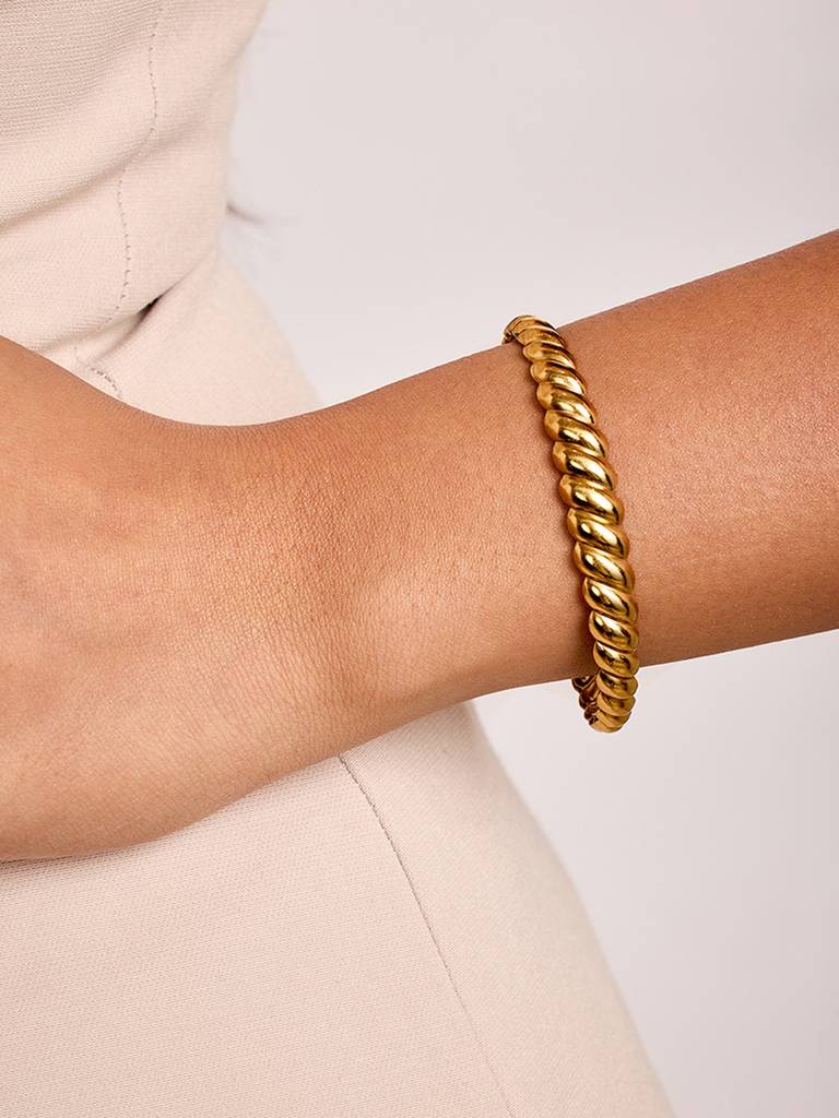 18K Gold Plated Sculpted Cuff Bracelet Stainless Steel Waterproof & Anti-Tarnish : B36SJSS0G