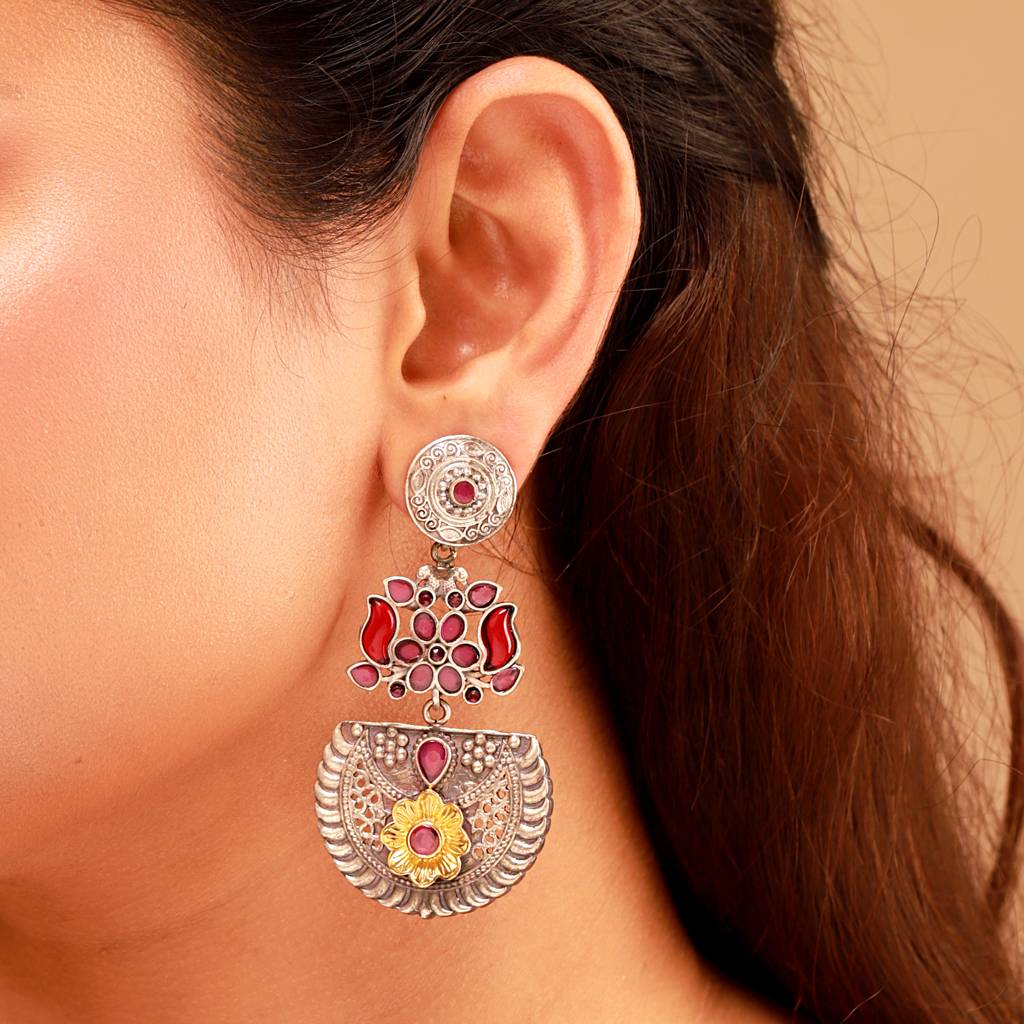 Antique Elegance Pink Stone Danglers : 8905124582529