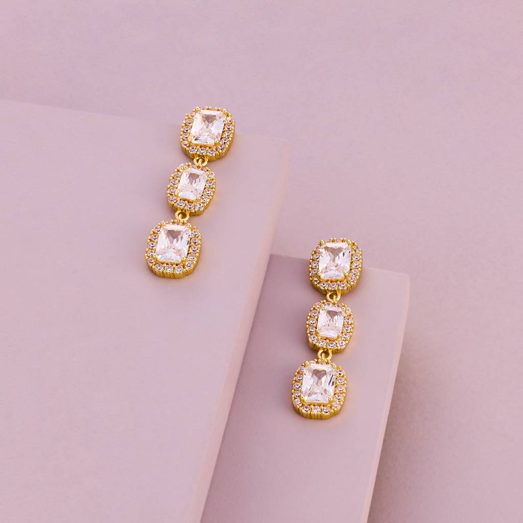 White - Plated Casual Wear Trendy Zircon Earring - 467009 : 467009
