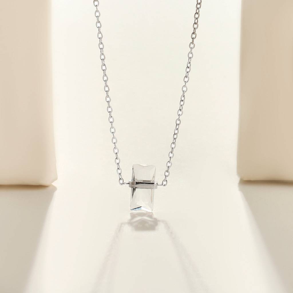 Ivory Ice Necklace - Silver : NS13028B