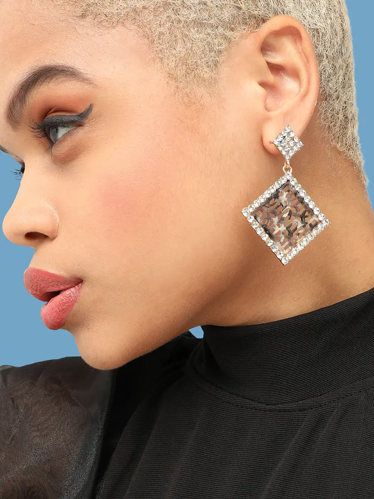 Leola-Gold Plated Party Designer Drop Earring For Women : SOHEAR4199
