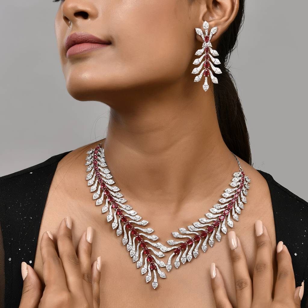 Sparkling Essential Luxurious Ruby Crystal American Diamond Necklace Set : 8905124539585