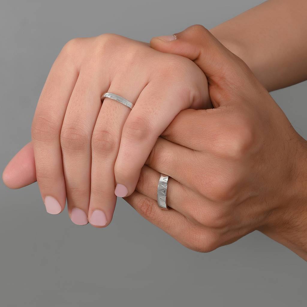 925 Sterling Silver Valentine'S Day Collection Aligned Hearts Couple Band Rings : 8905124492828
