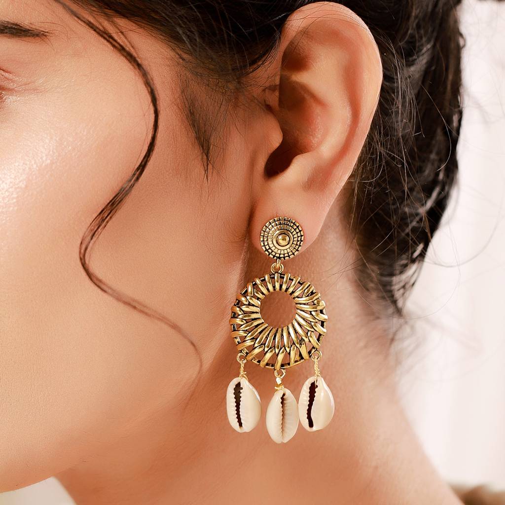 Woven Wonders Plain Dutch Weave Dangler Earrings : 8905124555202