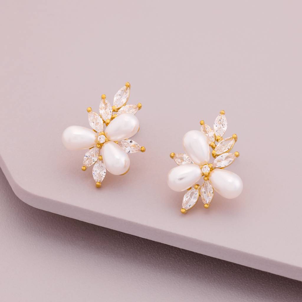 Pearl Gold - Plated Casual Wear Trendy Zircon Earring - 464540 : 464540
