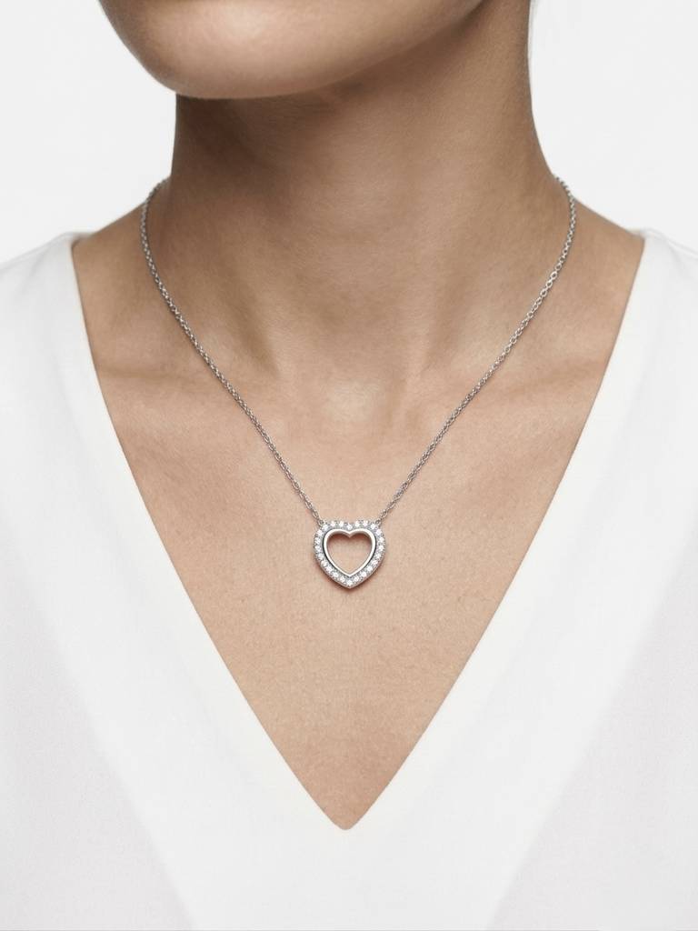 JAIN JEWELS INDIA 925 Sterling Silver Halo Heart Cz Pendant