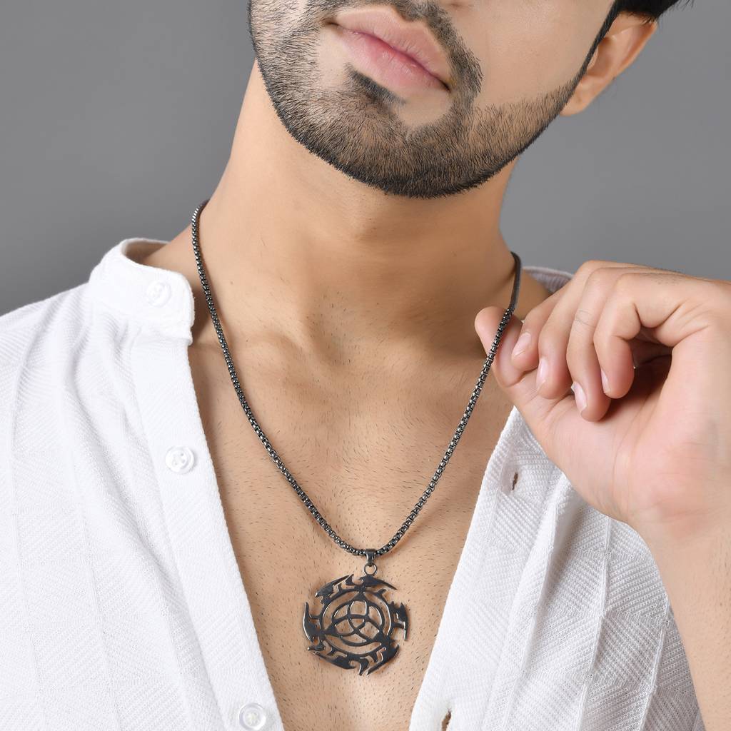 Eclipse Artistic Maze Pendant Mens Pendant : 8905124537871