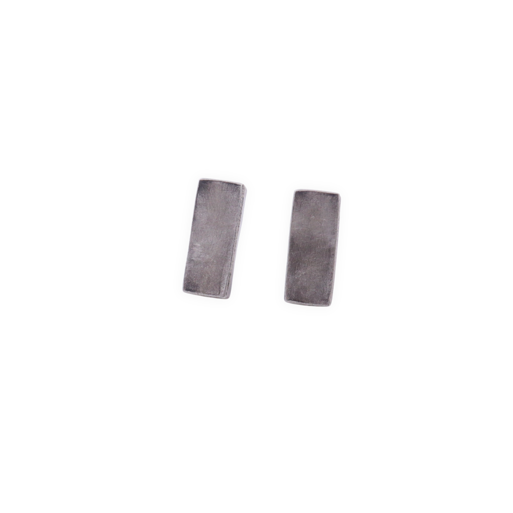 Silver Box Earrings : 90609815