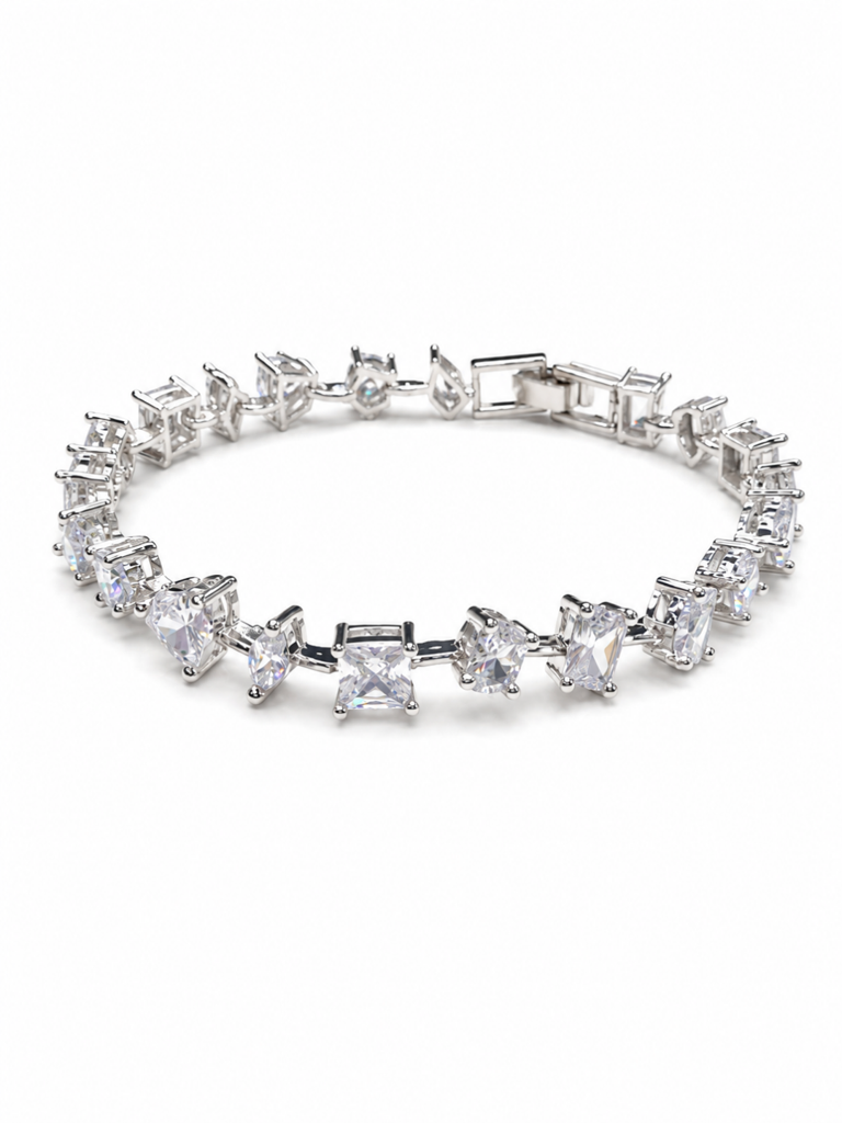 Veronica Luxe Diamond Bracelet : YI24A1047B