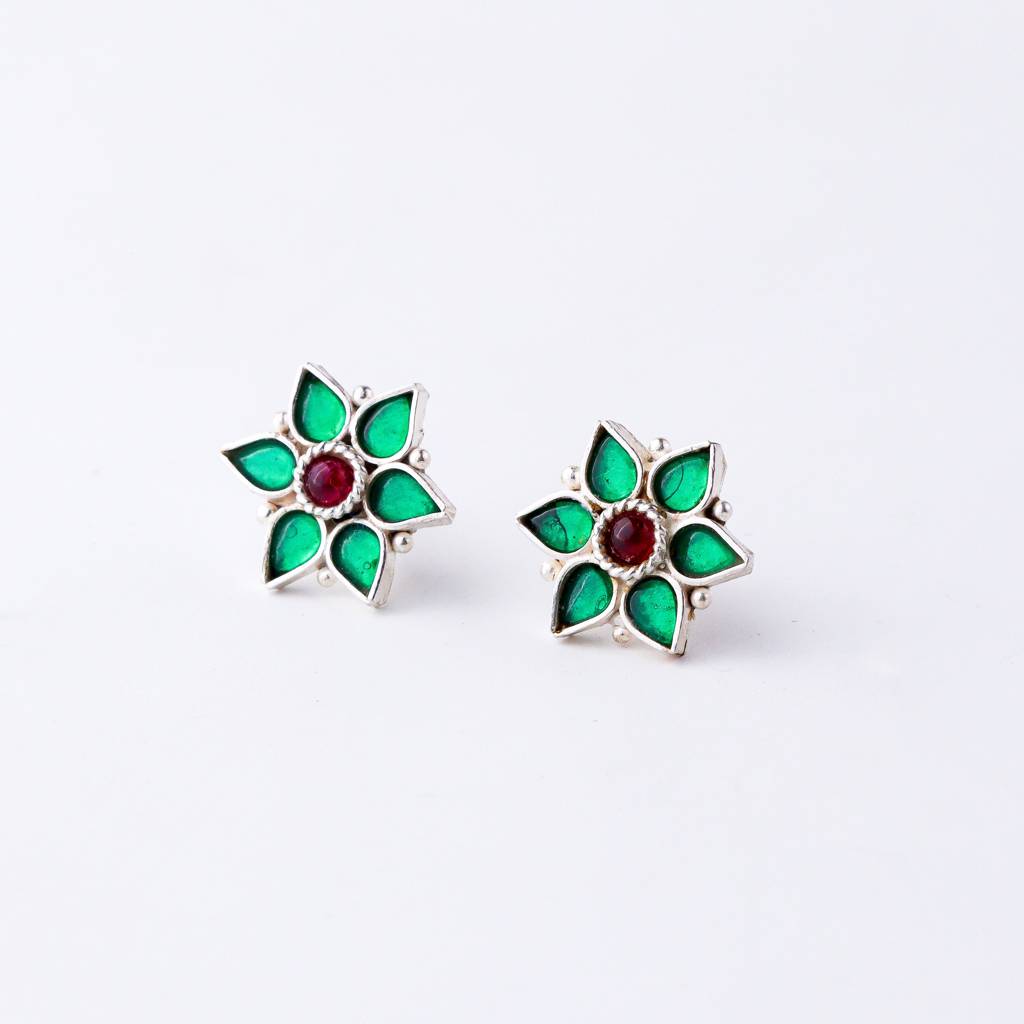 Silver Green Nakshatra Flower Earring : Silver_Green_Nakshatra_Flower_Earring_Sep24