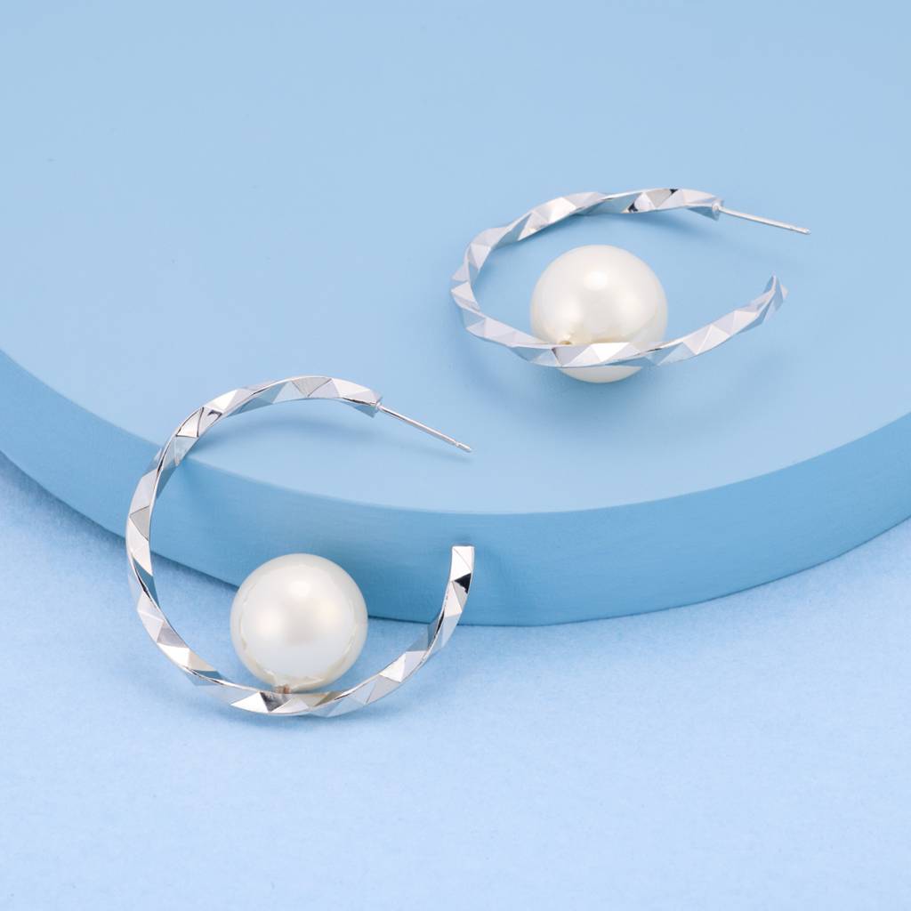 Cream Rhodium - Plated Casual Wear Trendy Earring - 446600 : 446600