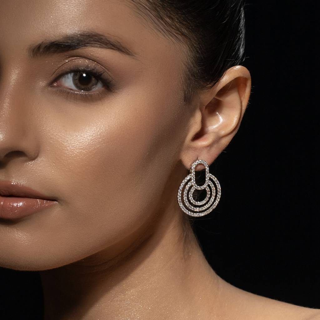 Halo Essence Aura Stud Earrings : 8905124562927