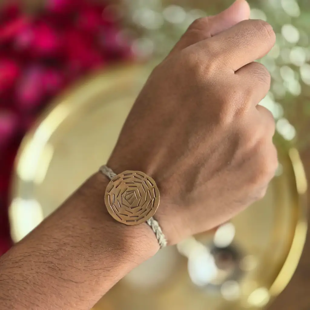 Circular Copper : Rakhi94