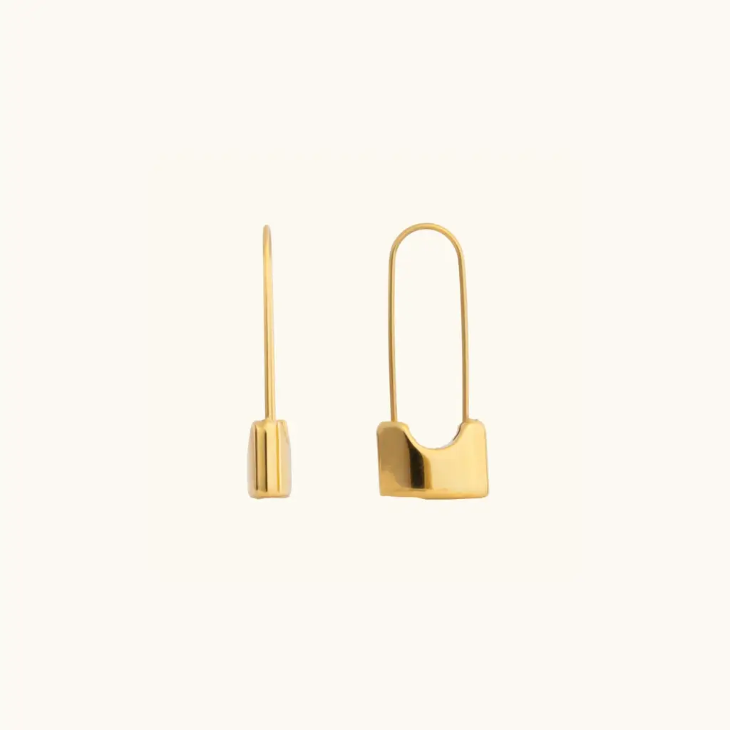 Safety Pin Earrings - 18K Gold Plated : ERTTT047