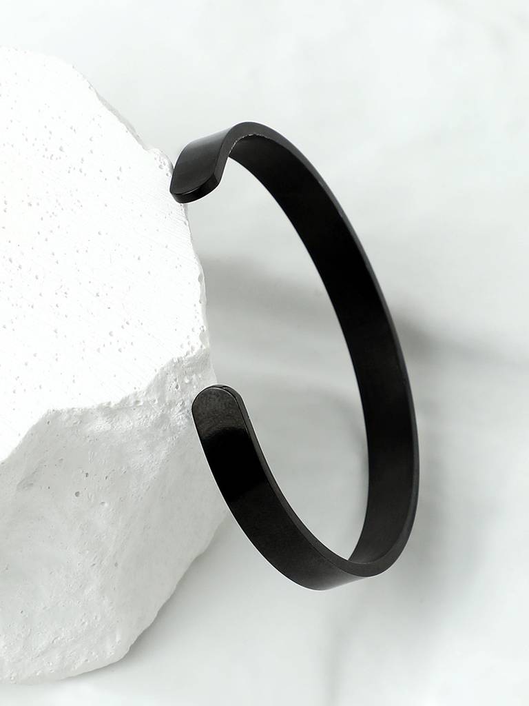 Men'S The Minimal Cuff Bracelet - Onyx Black : FABR1117