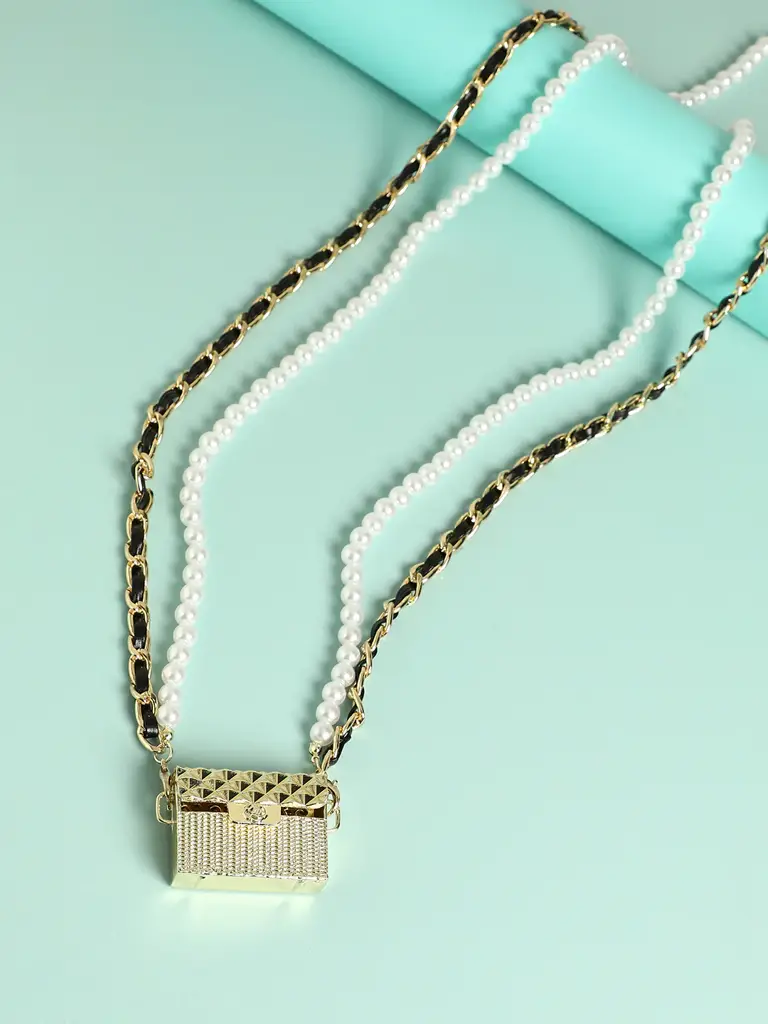 Ladli-Sohi Sparkle: Body Chain With Mini Purse : SOHIBC9509