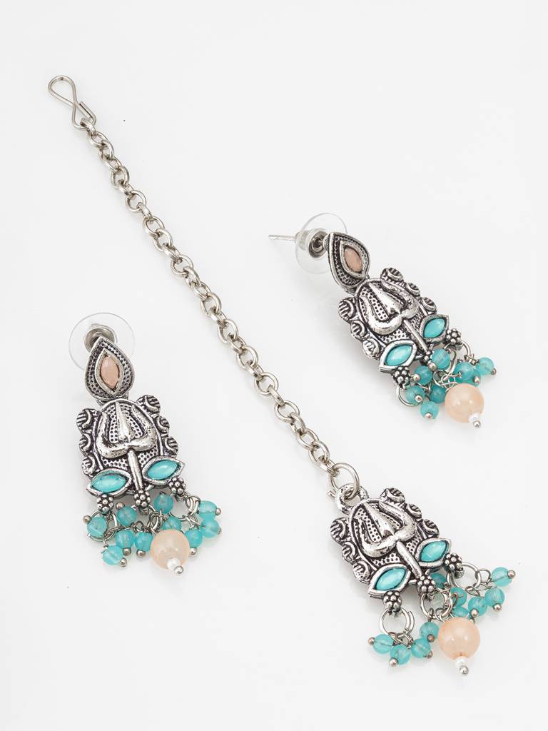 Navratri Special Silver Floral Choker Necklace Set With Earrings And Maang Tikka In Turquoise And Peach Beads : NK4099